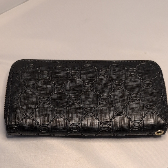Bebe Black Textured Wallet with Zip-Around Closure - Picture 7 of 9